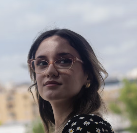 Woman wearing sunglasses outdoors